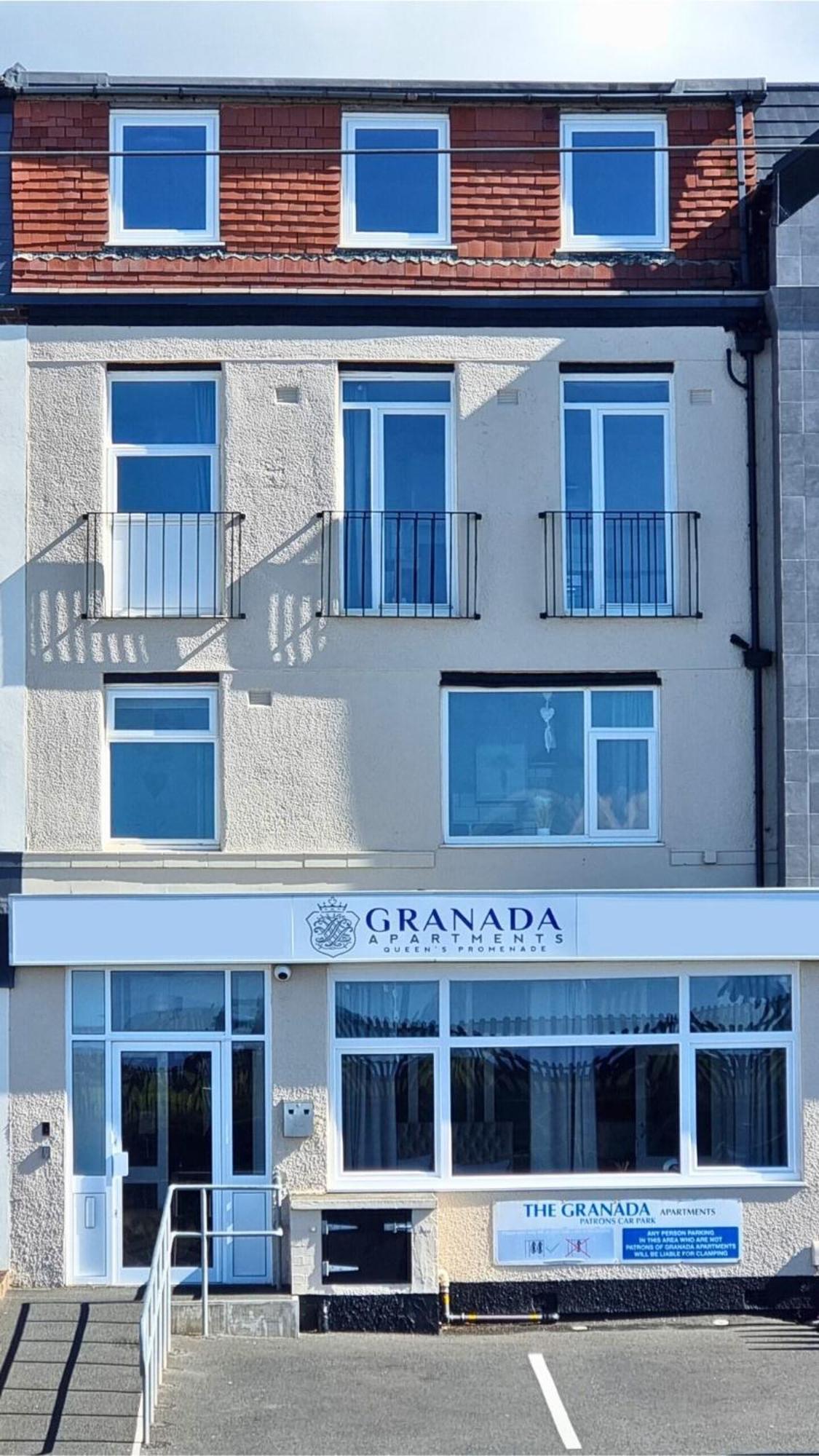 בלקפול Granada Apartments Queen'S Promenade מראה חיצוני תמונה