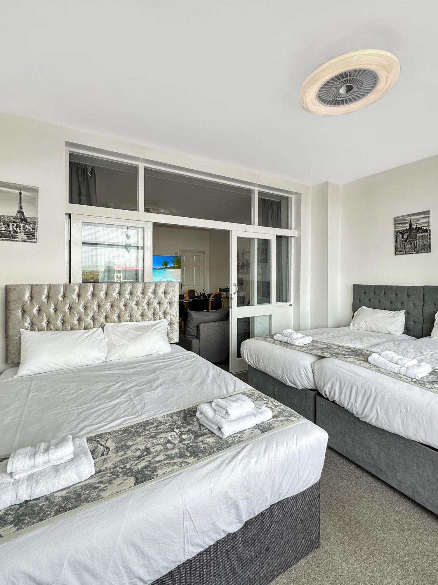 בלקפול Granada Apartments Queen'S Promenade מראה חיצוני תמונה