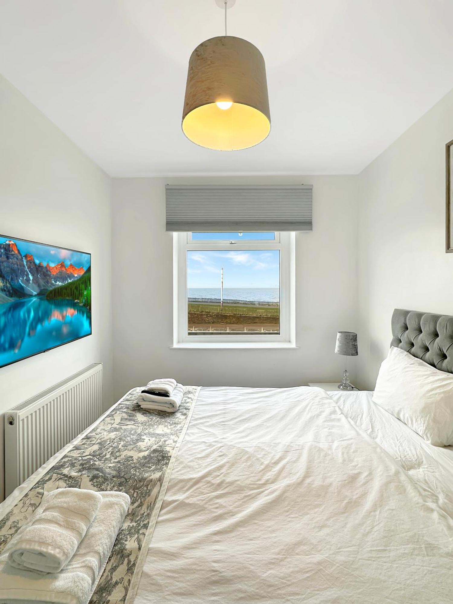 בלקפול Granada Apartments Queen'S Promenade מראה חיצוני תמונה